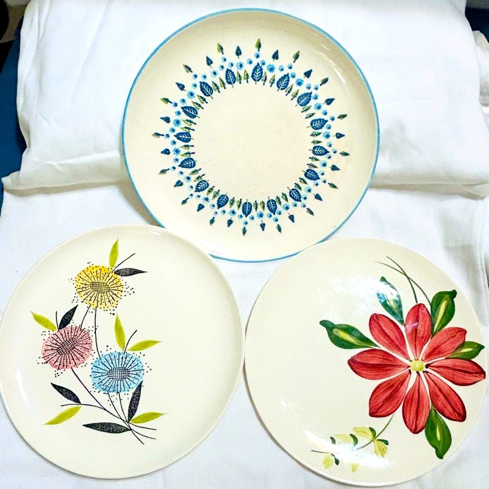 Vintage Dinner Plates circa 1940s-50s